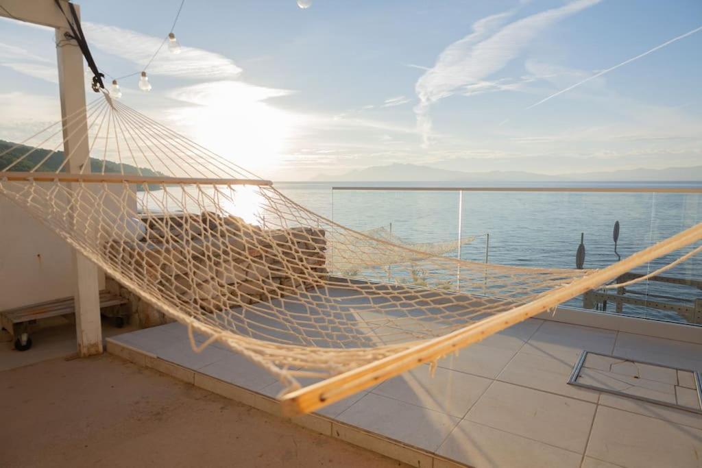 Seafront With Infinity Pool & Eleiko Gym Gdinj